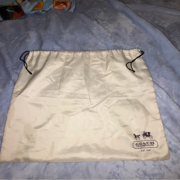 COACH Laura Black Leather Hobo purse with Patent Leather trim C1026- F14886 - Picture 14 of 16